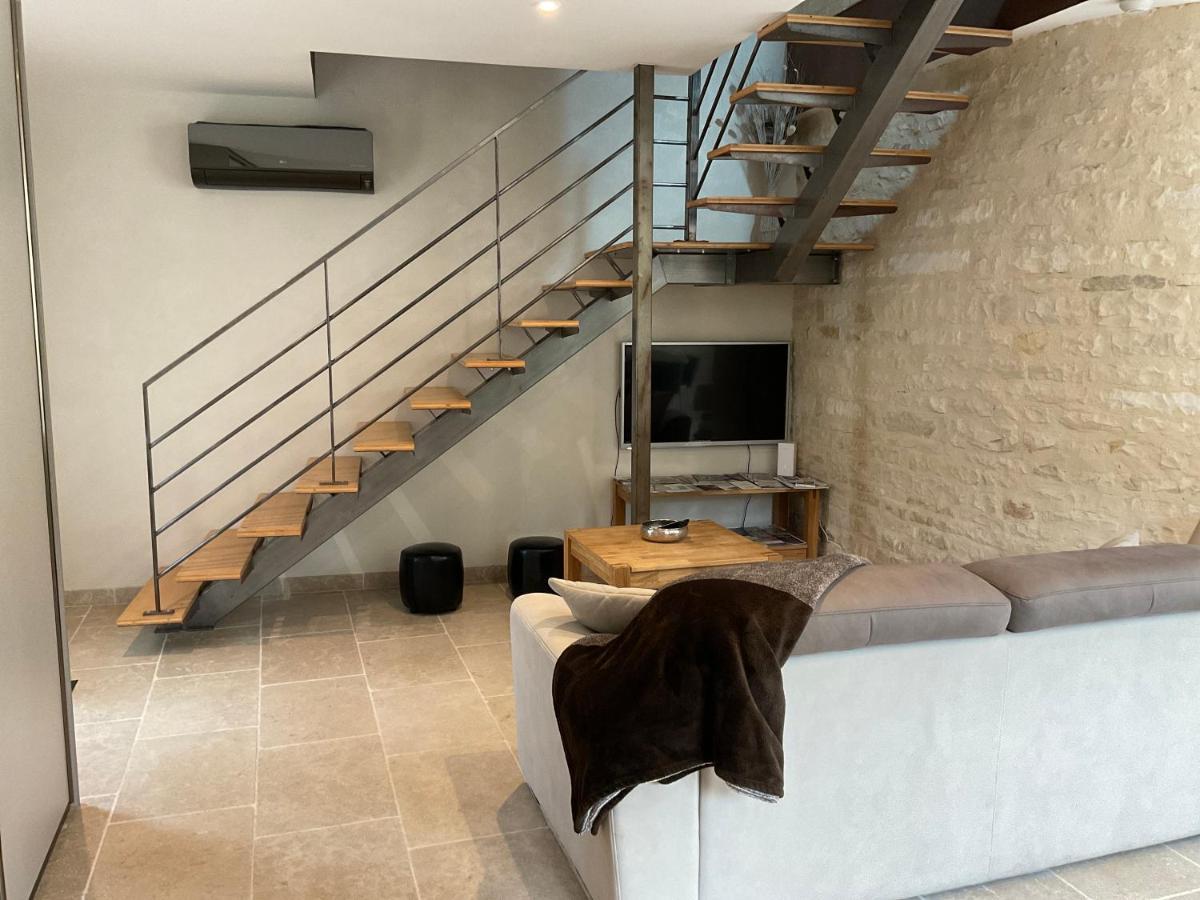 Logis Du Faubourg Petite Maison De Charme, Tranquille, Calme Et Lumineuse Val-de-Mercy エクステリア 写真