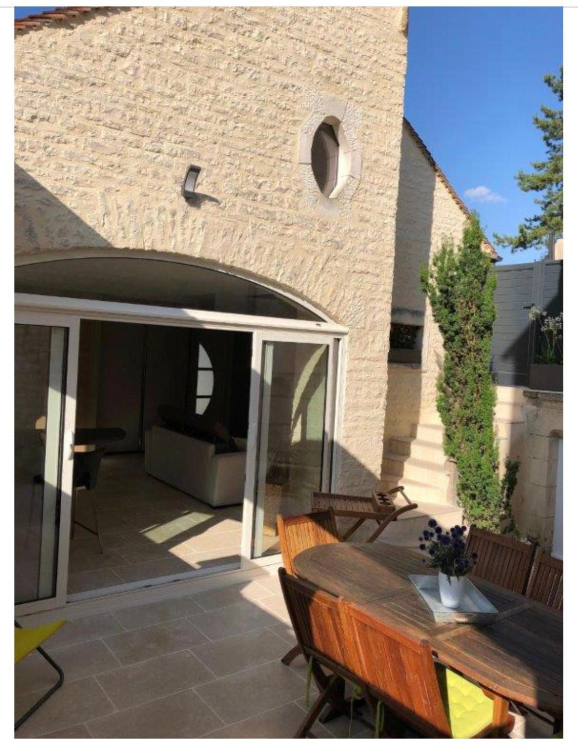 Logis Du Faubourg Petite Maison De Charme, Tranquille, Calme Et Lumineuse Val-de-Mercy エクステリア 写真